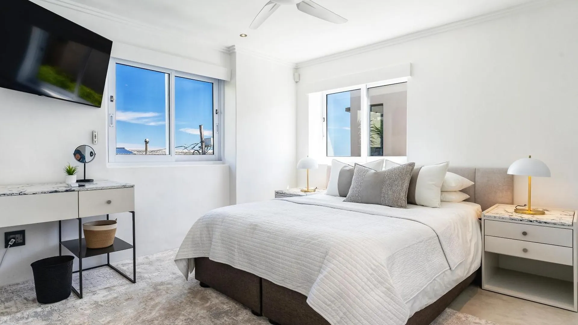 Villa 26Onfirst - Ups, Sea Views And Personalised Services Cape Town