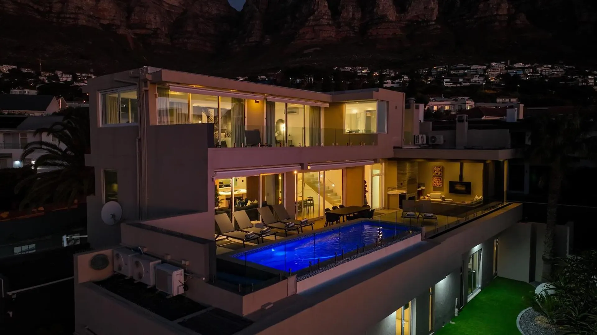 26Onfirst - Ups, Sea Views And Personalised Services location